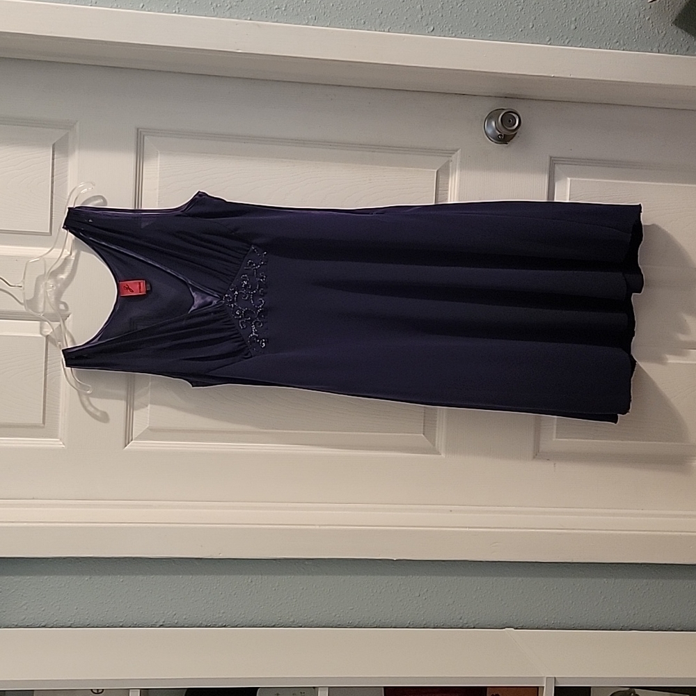 Z studio ladies dress size 14 sleeveless purple
